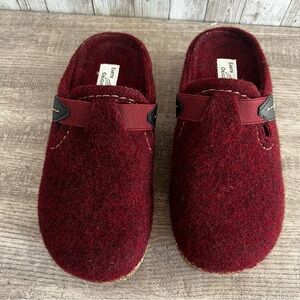 Earth Origins Women’s Felt Wool Clogs Size 5